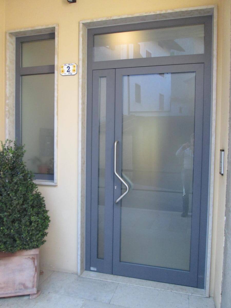 Portoncini ingresso Gazzini-15