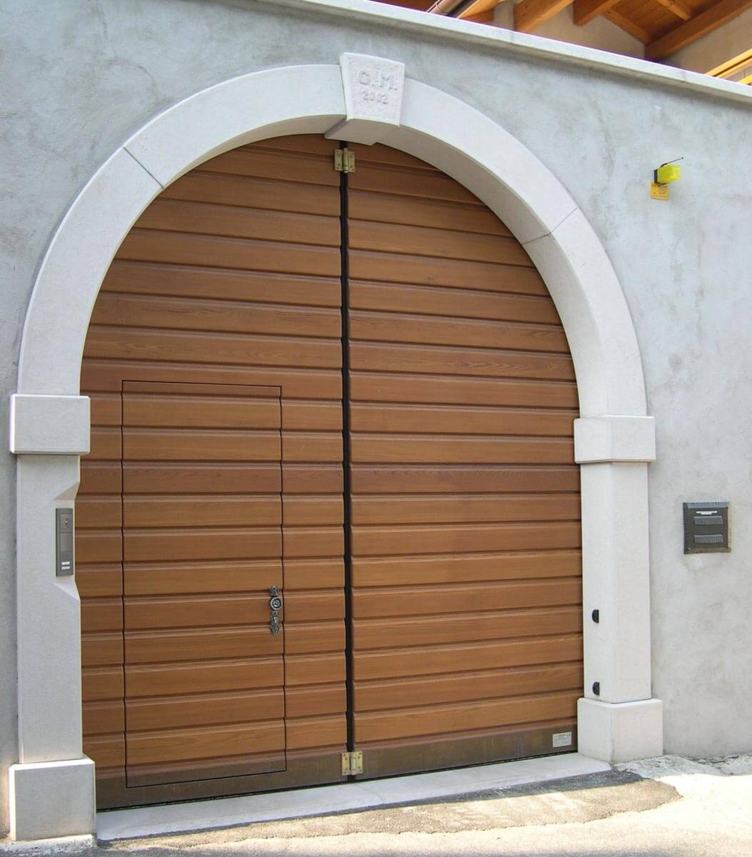 Portoni a libro in legno Gazzini-10