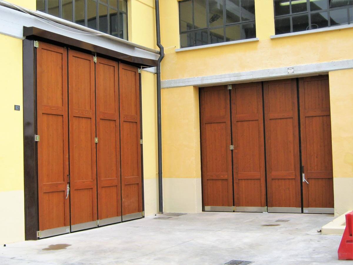 Portoni a libro in legno Gazzini-11