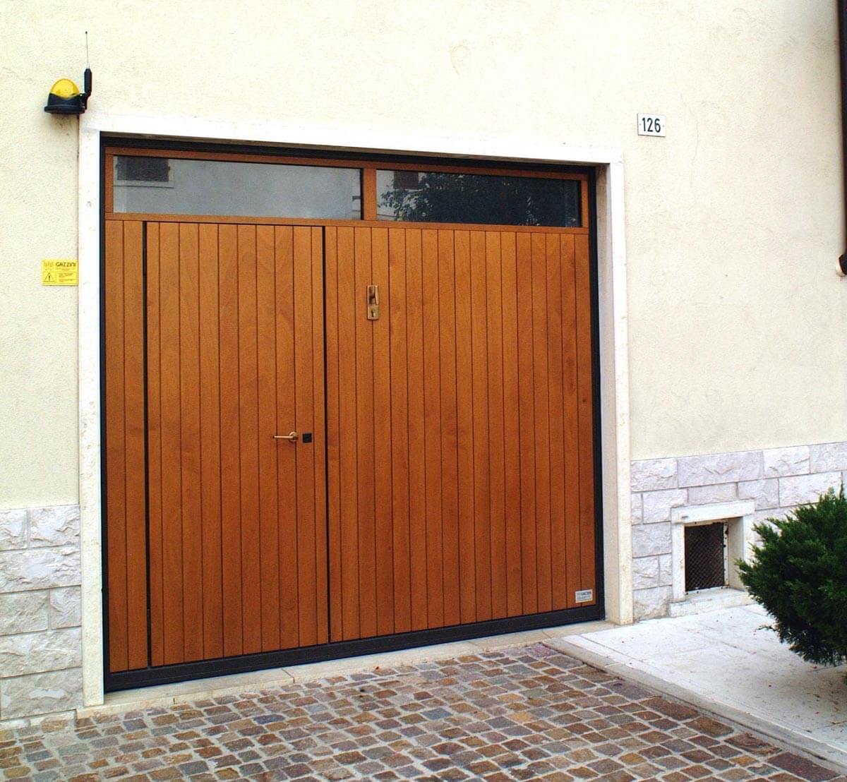 Portoni basculanti in legno Gazzini-3