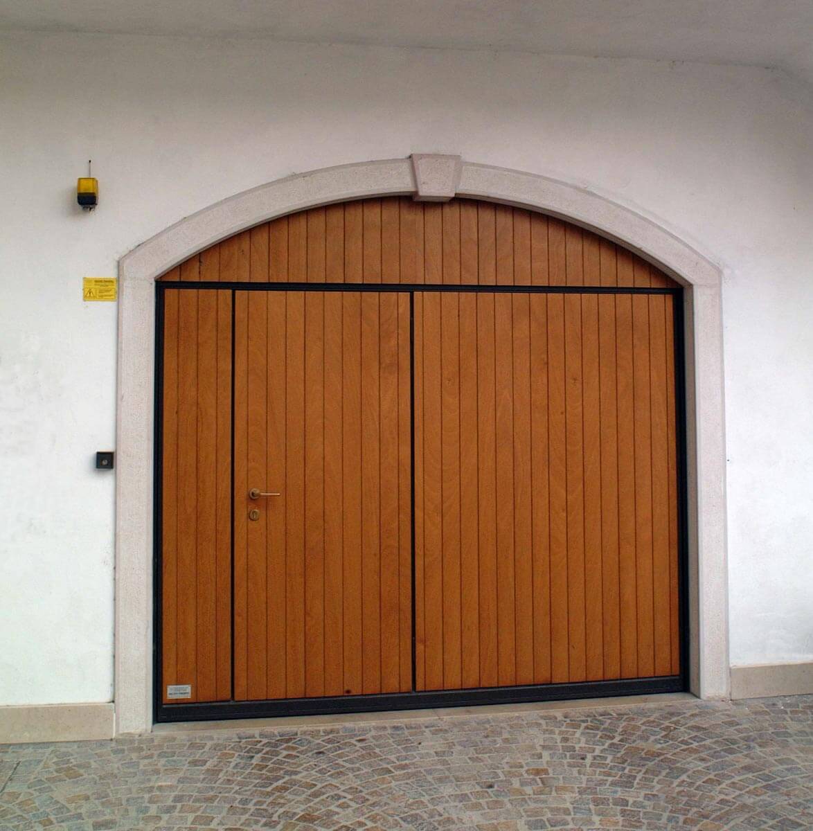 Portoni basculanti in legno Gazzini-4