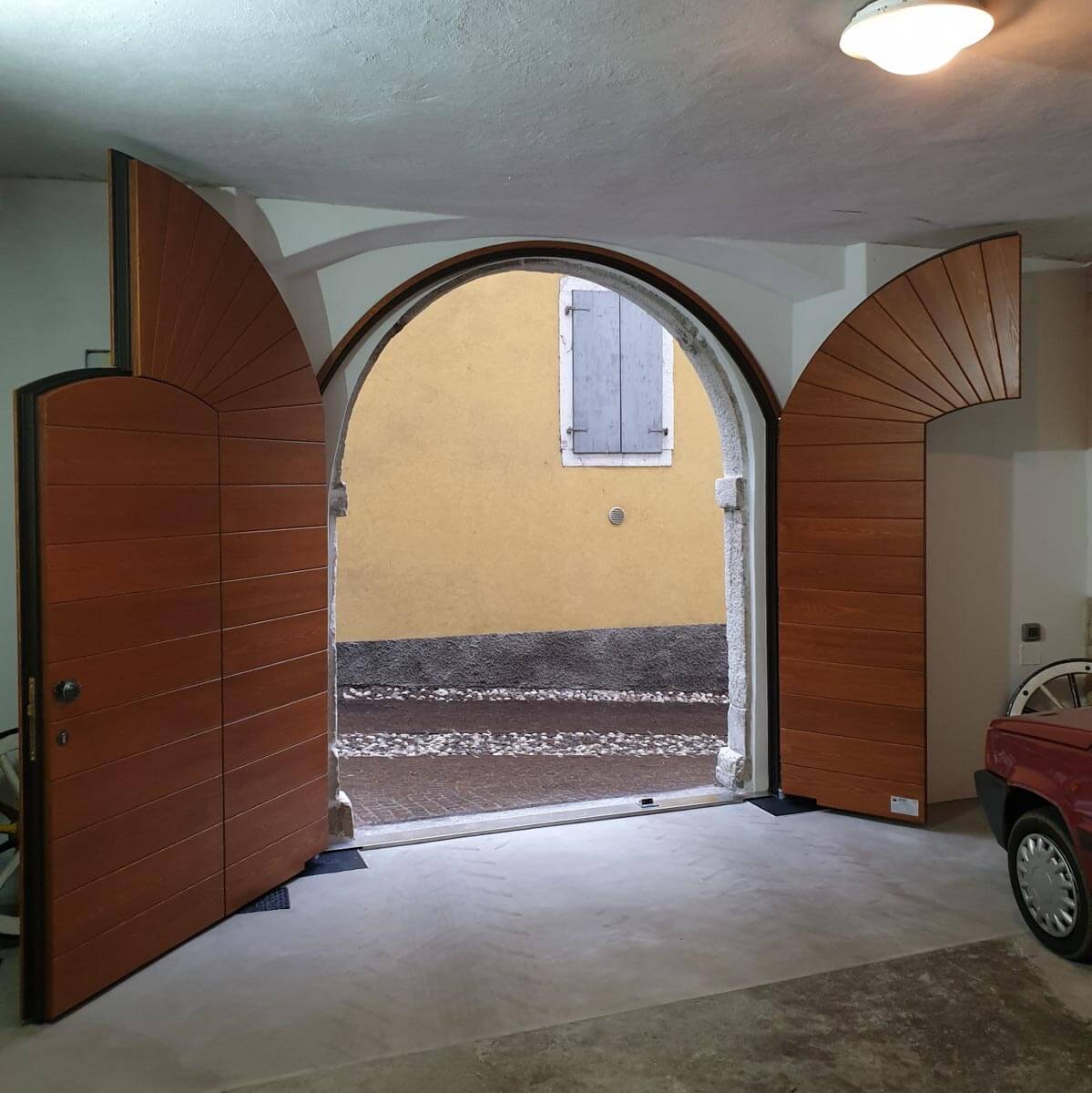 Portoni battenti in legno Gazzini-20