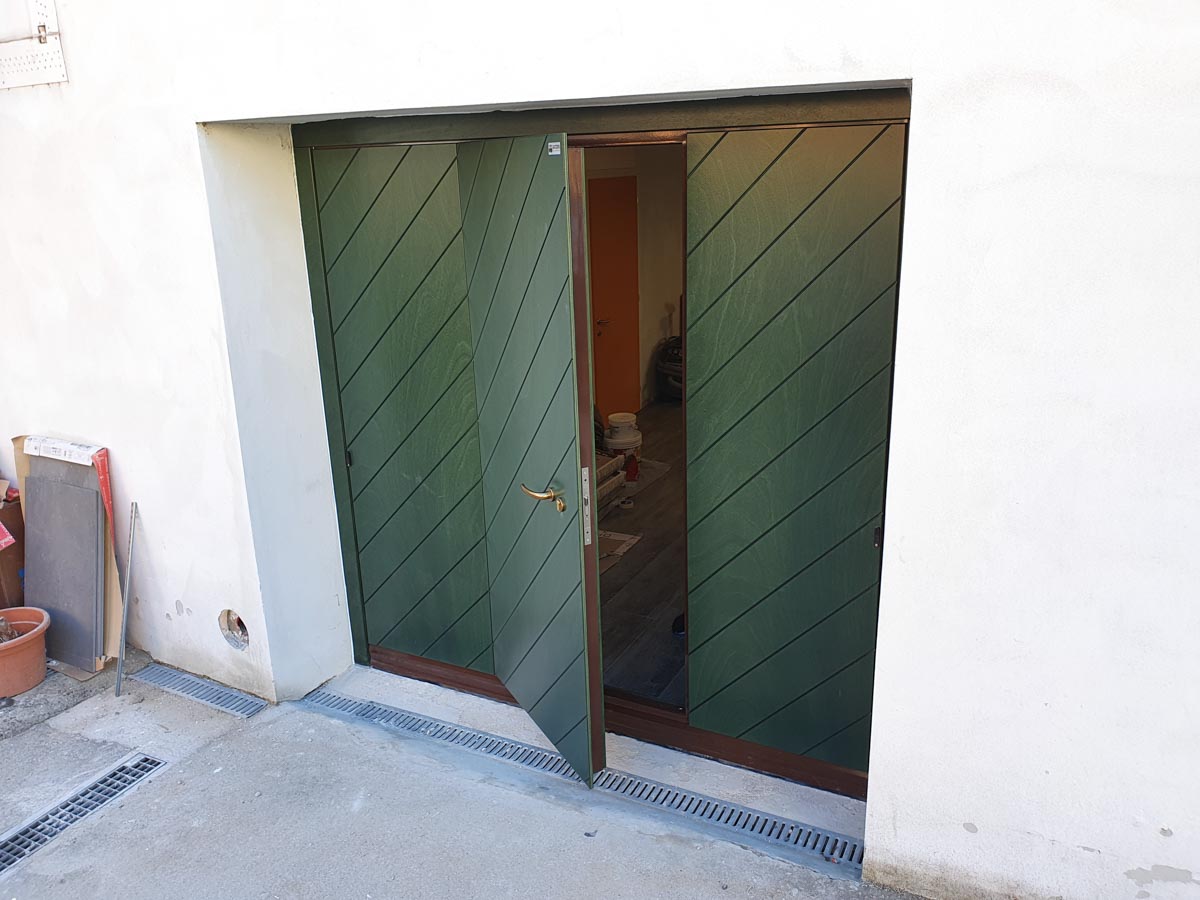 Portoni per garage basculanti Gazzini-9