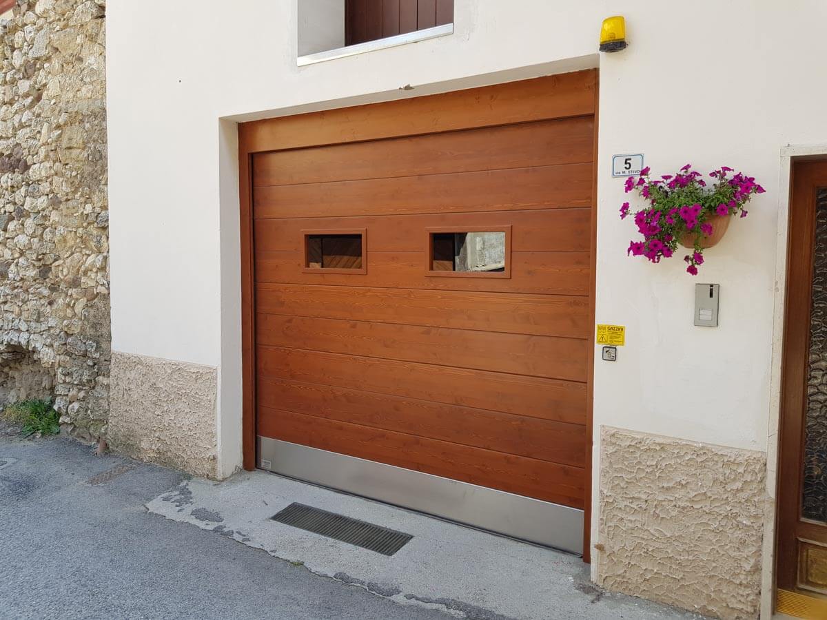 Portoni per garage sezionali Gazzini-7